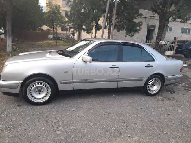 Mercedes E 200 1998, 442,076 km - 2.0 л - Qəbələ