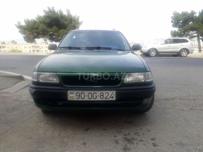 Opel Astra 1996, 320,000 km - 1.6 л - Bakı