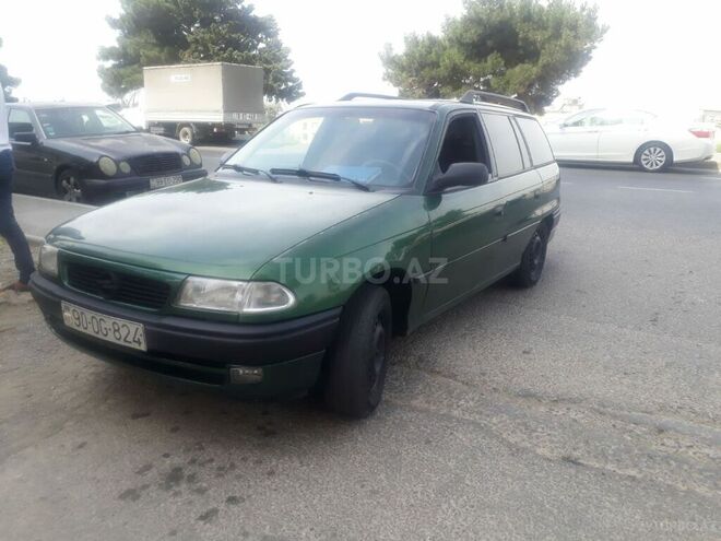 Opel Astra 1996, 320,000 km - 1.6 л - Bakı