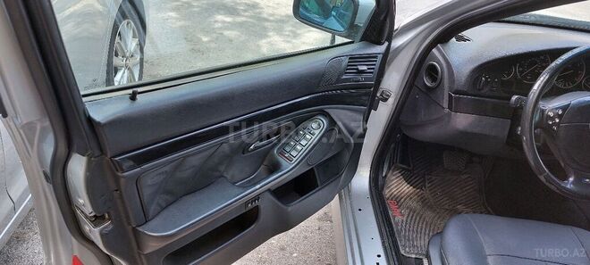 BMW 528 1999, 326,645 km - 2.8 л - Bakı