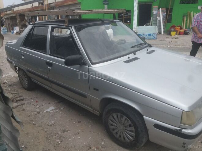 Renault  1997, 599,999 km - 1.4 l - Sumqayıt