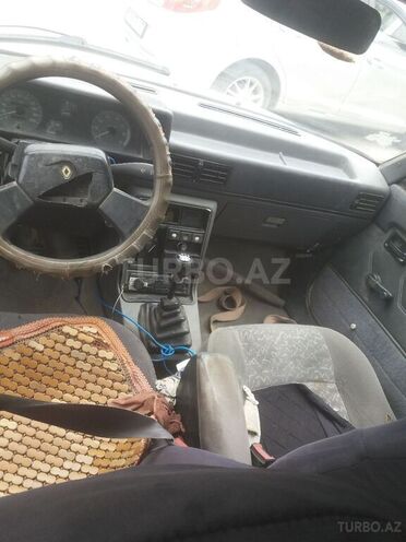 Renault  1997, 599,999 km - 1.4 l - Sumqayıt