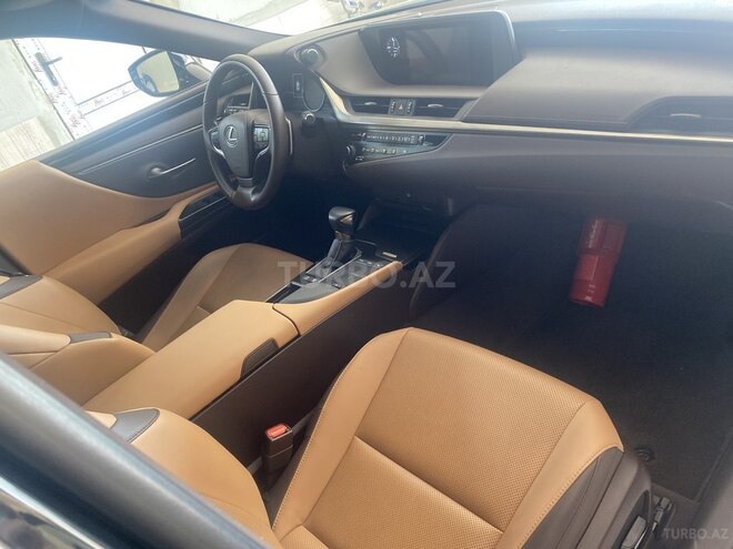 Lexus ES 300h 2020, 18,150 km - 2.5 l - Bakı