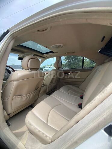 Mercedes E 240 2004, 304,000 km - 2.6 l - Bakı