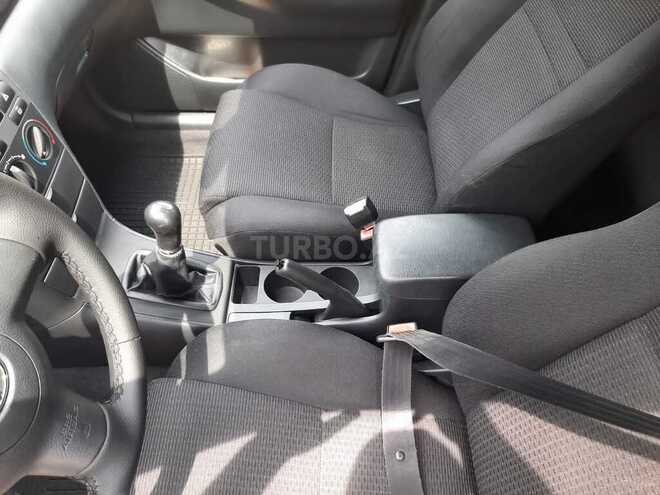Toyota Corolla 2006, 215,000 km - 1.4 l - Bakı