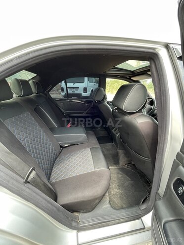 Mercedes E 320 2001, 227,674 km - 3.2 l - Bakı