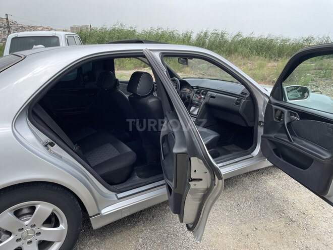 Mercedes E 320 2001, 227,674 km - 3.2 l - Bakı