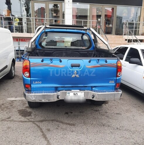 Mitsubishi L200 2009, 187,600 km - 2.5 l - Bakı