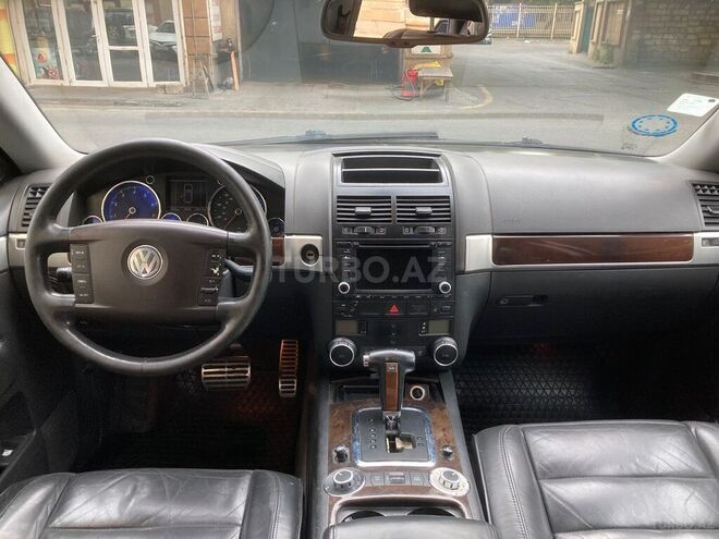 Volkswagen Touareg 2005, 240,000 km - 4.2 л - Bakı