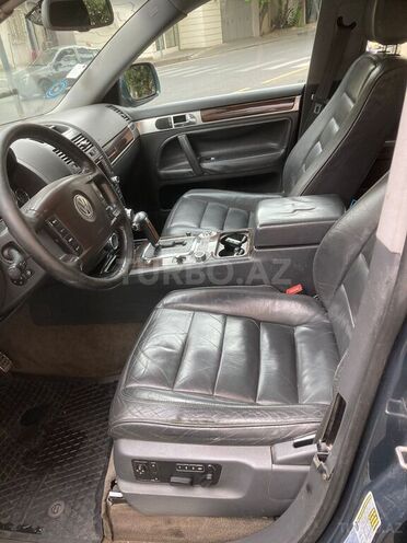 Volkswagen Touareg 2005, 240,000 km - 4.2 л - Bakı