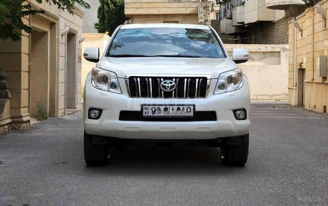 Toyota Prado 2009, 100,000 km - 2.7 л - Bakı