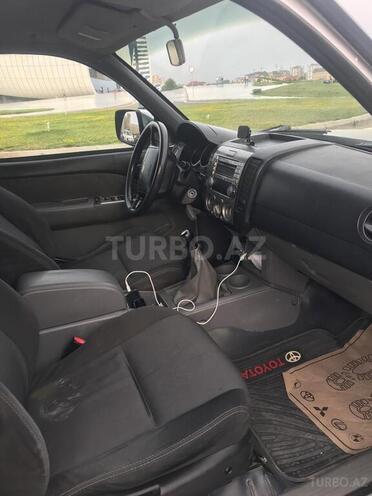 Ford Ranger 2007, 290,000 km - 2.5 l - Şirvan
