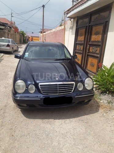 Mercedes E 240 2000, 260,000 km - 2.4 l - Bakı
