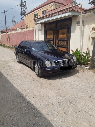 Mercedes E 240 2000, 260,000 km - 2.4 l - Bakı