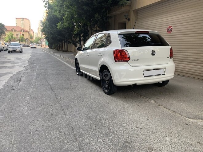 Volkswagen Polo 2013, 128,000 km - 1.4 л - Bakı