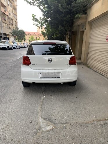 Volkswagen Polo 2013, 128,000 km - 1.4 л - Bakı