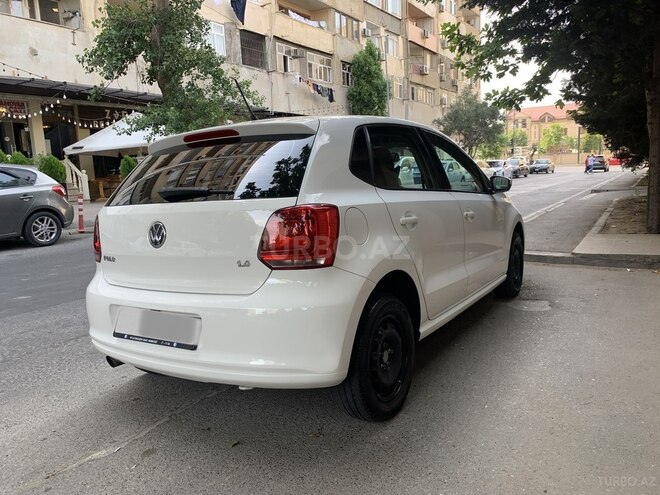 Volkswagen Polo 2013, 128,000 km - 1.4 л - Bakı