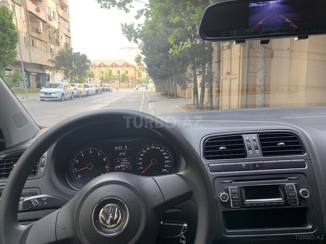 Volkswagen Polo 2013, 128,000 km - 1.4 л - Bakı