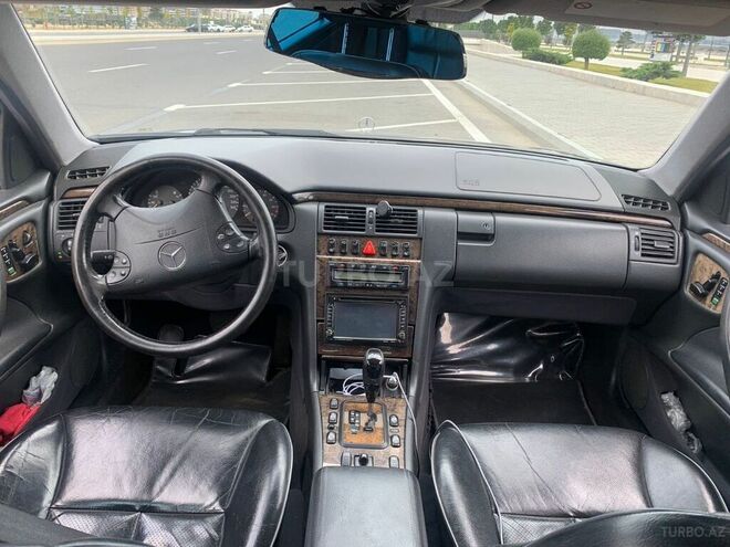 Mercedes E 320 2000, 317,200 km - 3.2 l - Bakı
