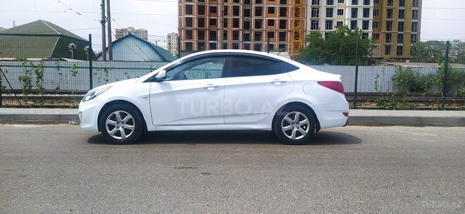 Hyundai Accent 2011, 228,000 km - 1.4 l - Bakı