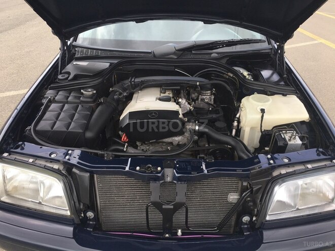 Mercedes C 200 1999, 243,000 km - 2.0 л - Gəncə