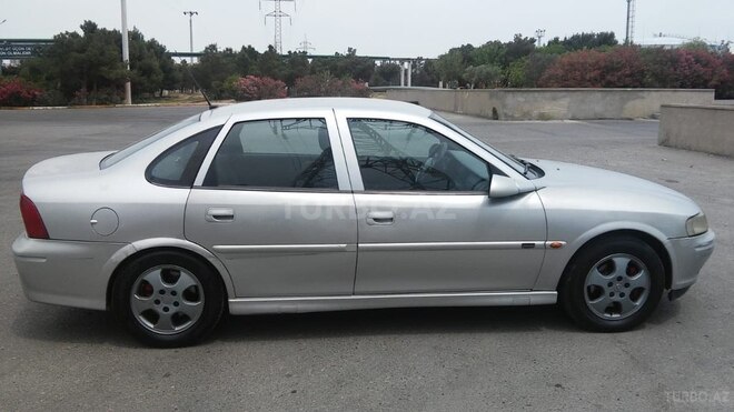 Opel Vectra 2000, 230,000 km - 1.6 l - Bakı