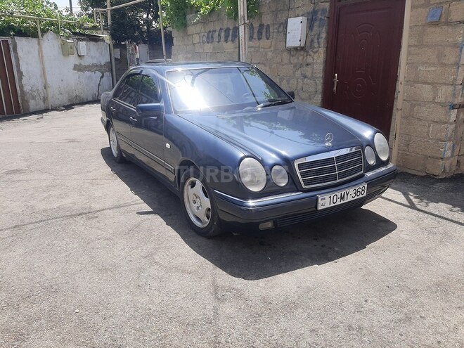 Mercedes E 230 1996, 436,000 km - 2.3 l - Bakı