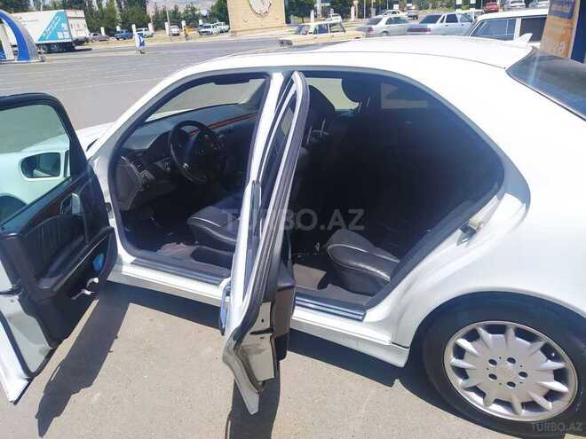 Mercedes E 240 1998, 340,000 km - 2.4 л - Göyçay
