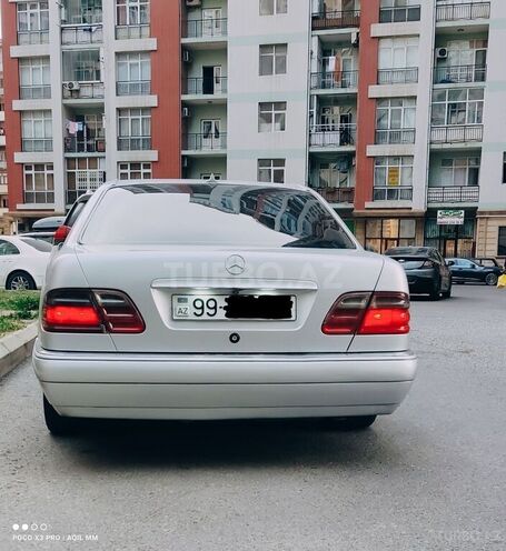 Mercedes E 220 1999, 570,000 km - 2.2 l - Bakı