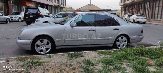 Mercedes E 220 1999, 570,000 km - 2.2 l - Bakı