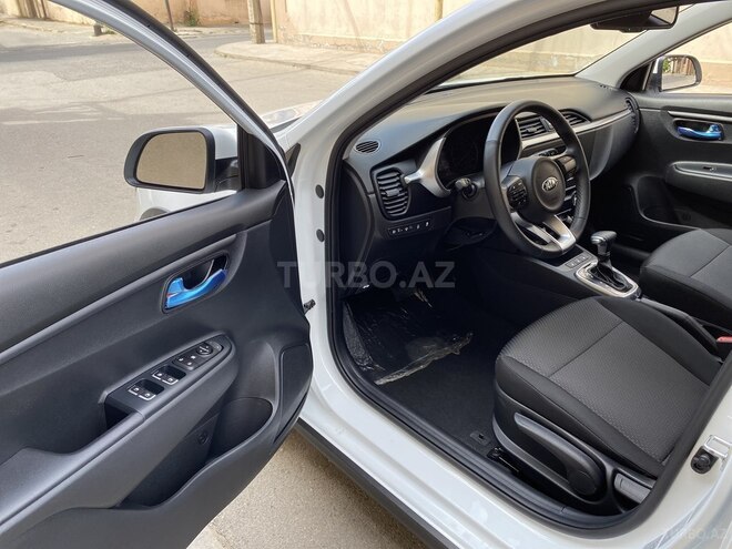Kia Rio X-Line 2021, 20,400 km - 1.4 л - Bakı