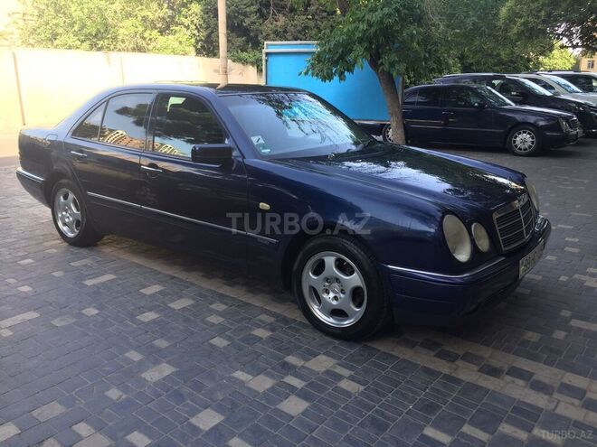 Mercedes E 200 1997, 342,000 km - 2.0 l - Bakı
