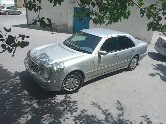 Mercedes E 280 2000, 372,000 km - 2.8 l - Bakı
