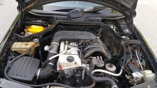Mercedes E 250 1993, 320,000 km - 2.5 l - Bakı