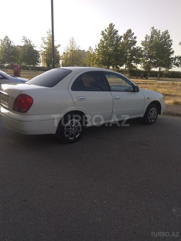 Nissan Sunny 2005, 210,000 km - 1.3 l - Bakı