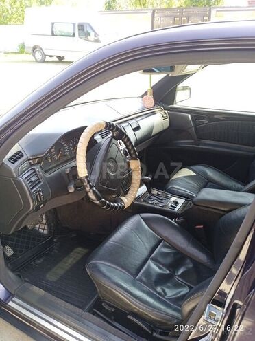 Mercedes E 240 1997, 410,000 km - 2.4 l - Balakən