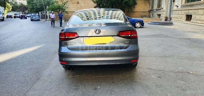 Volkswagen Jetta 2015, 103,400 km - 1.4 l - Bakı