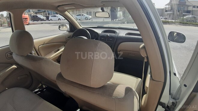 Nissan Sunny 2011, 250,000 km - 1.6 л - Bakı