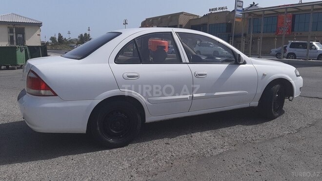 Nissan Sunny 2011, 250,000 km - 1.6 л - Bakı