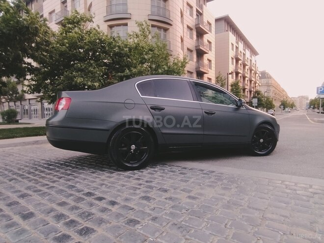 Volkswagen Passat 2005, 240,000 km - 2.0 л - Bakı