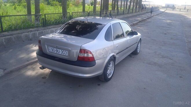 Opel Vectra 1997, 180,000 km - 2.0 л - Neftçala
