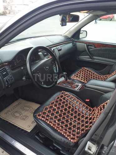 Mercedes E 240 2000, 320,000 km - 2.4 l - Bakı