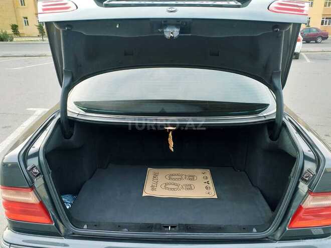 Mercedes E 240 2000, 320,000 km - 2.4 l - Bakı