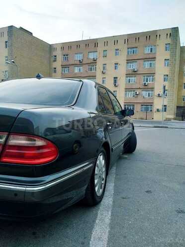 Mercedes E 240 2000, 320,000 km - 2.4 l - Bakı