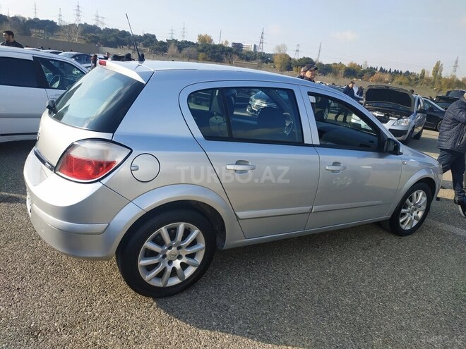 Opel Astra 2006, 235,000 km - 1.3 l - Bakı