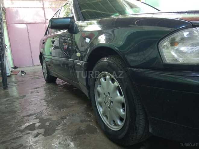 Mercedes C 200 1998, 230,000 km - 2.0 l - Gəncə
