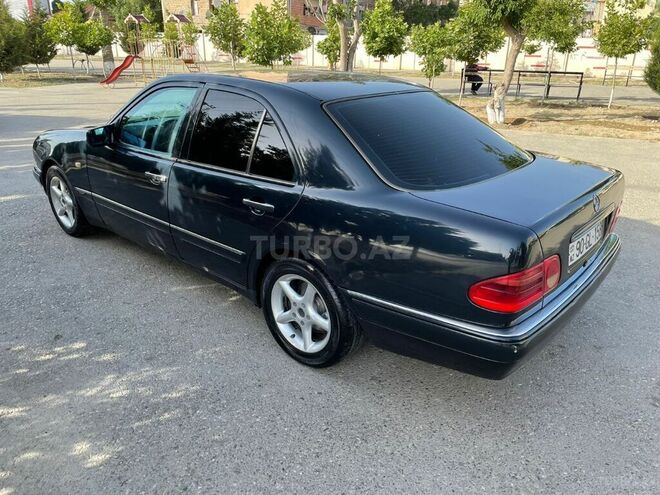 Mercedes E 200 1999, 28,500 km - 2.0 l - Sumqayıt