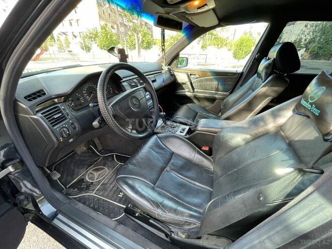 Mercedes E 200 1999, 28,500 km - 2.0 l - Sumqayıt