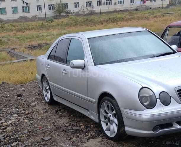 Mercedes E 240 2001, 245,000 km - 2.6 l - Şirvan