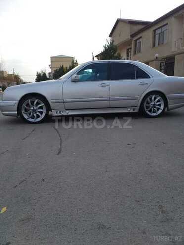 Mercedes E 240 2001, 245,000 km - 2.6 l - Şirvan